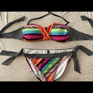 Kenneth Cole Reaction side tie bottom/ bandeau top two piece bathing suit Large